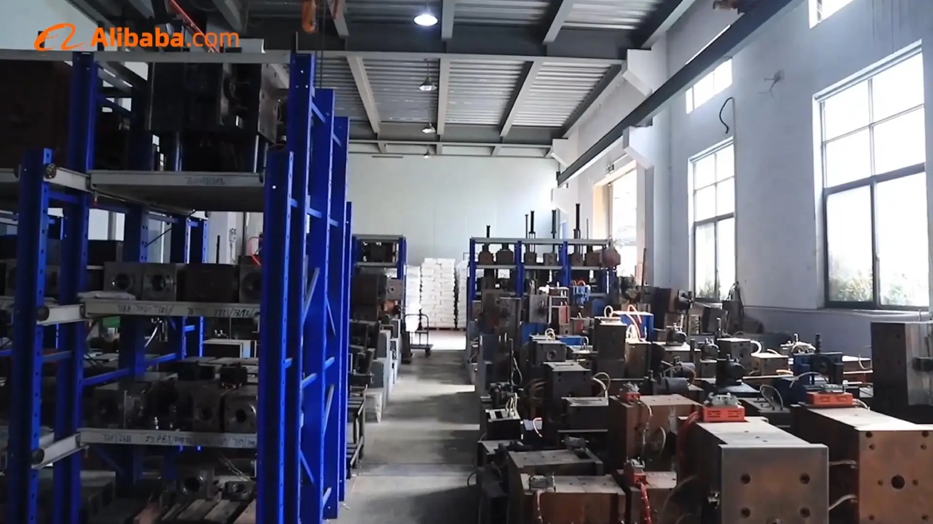 Mold storage racks and injection molds in Seliya's factory